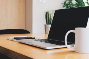 動画編集はやめとけ・しんどいと言われる5つの理由｜実態を徹底解説