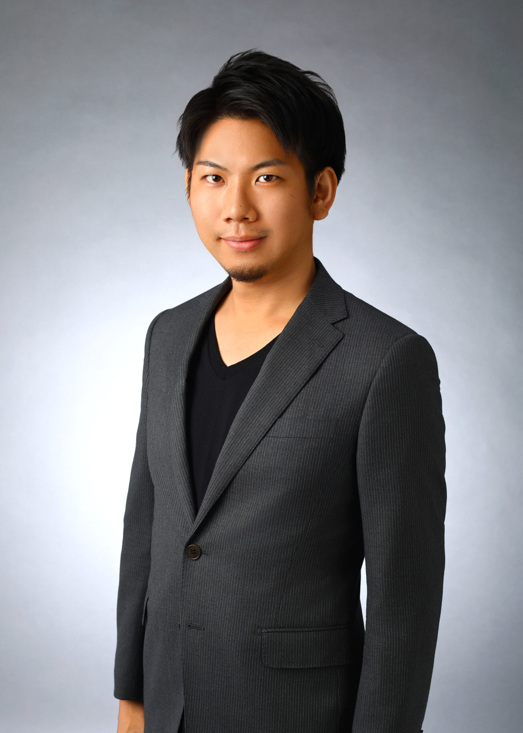 プロフィール